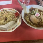 梅香苑 - 料理写真:元祖チャーハン・ラーメンセット