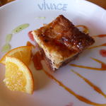 VIVACE - デザート（チョコと洋なしアーモンドのケーキ）
