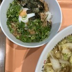 どうとんぼり神座 - そぼろ丼