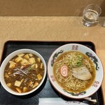 つるや食堂 - 