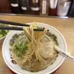 天下一品 - 麺リフト