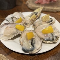 W Yokohama The Wine Hall - 生牡蠣