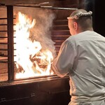 薪鳥新神戸 - 鶏そぼろ調理中