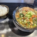 ラーメン大蔵 - ニンニクらーめん。