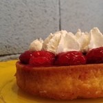 吾妻橋パーラー - 木苺のタルト＋生クリーム