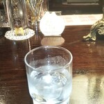 シティーライト - 水。