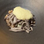 赤坂 鮨大谷 - 黒毛和牛　黄身酢　アボガドマスカルポーネソース