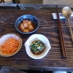 韓国スープ定食 ピニョ食堂 - 