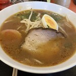 中華飯店 - ピリ辛みそラーメン(昼定食¥850)
