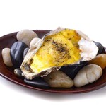 Carbonara-style grilled Oyster with truffle sauce