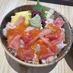 小松水産の海鮮丼 - 