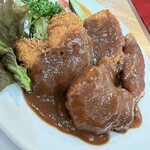 カトレア - 料理写真:ヒレカツ（ソース：味噌）