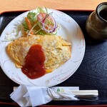 Naritaya Dainingu - おろし蕎麦はお盆に乗らなかったので後から配膳。徳利のお出汁❗️