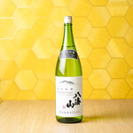 Hakkaisan Junmai Ginjo (Niigata)