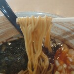 濃厚ラーメン 大葉商店 - 麺