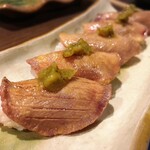 Gyuu Tan Semmon Ten Hama Tan - 牛たんにぎり寿司