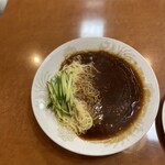 海鮮広東料理　中華料理　昌園 - ジャージャー麺（上から）