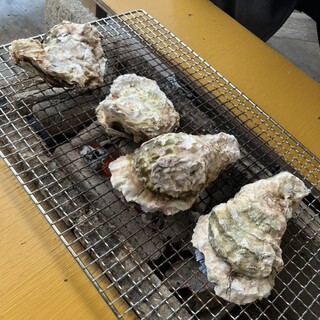 マルモ水産 九十九島海上かき小屋_0