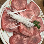 秋葉原 炭火焼肉 たん清 - 