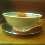 龍上海 - からみそﾗｰﾒﾝ大盛￥1050側面