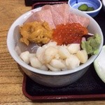 海鮮市場　長崎港 - 海鮮丼