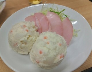 丸大ホール - ハムサラダ@\400円