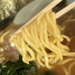 ずいずい - スープと合う固めの中太麵