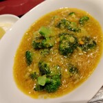 Sousaku Ryouri Yaesu Bisutoro - 上海蟹と旬野菜炒め　ブロッコリーいっぱい
