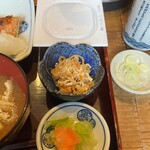 炭火焼専門食処 白銀屋 - 