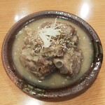 もつ焼 ダイヤ - 牛バラ軟骨こっくり煮(550円）はソーキみたいな…