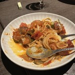 博多のロジウラ洋食店 Libre - 茄子とベーコンのトマトソーススパゲッティ　