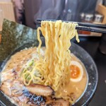 俺のラーメンこうた - 麺