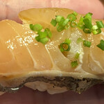 天ぷら たけうち - 漬けにしたわら焼きさわらのお寿司