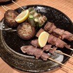 Yakitori Kushiyaki Kameya - 砂肝、レバー、しいたけ肉詰、オクラ巻き