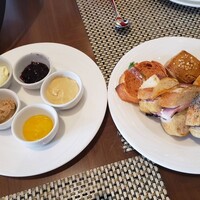 グリロジー バー＆グリル - 