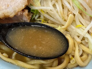 ラーメン二郎 - スープ