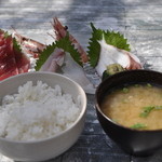 かねよ食堂・カフェ・アートスタジオ - ランチ　刺身定食