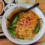 龍鳳園 - 定食の担担麺