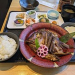 産直鮮魚と炊きたて土鍋ご飯の居酒屋 市場小路 - 