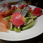 キャトルラパン　神戸三宮 - デザート盛り付け前