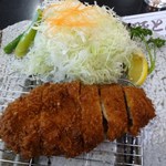 とんかつ合掌 - 黒豚とんかつとキャベツ