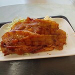 Daiichi Shiyokudou - 千切りキャベツとポテトサラダに横たわる豚ロース