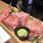 焼肉一心たん助 旦 - 