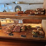 パンストック 天神店 - 店内のパン