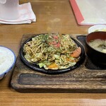 Oshokuji Dokoro Fumi - 焼きそば定食