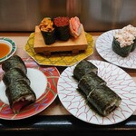 すし丸 - 北海三昧(いくら、うに、カニ身)、鉄火巻、かんぴょう巻、カニサラダ