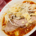 ラーメン二郎 - ラーメン半分＋ニンニク少し＋ＳＫうずら