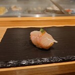 すし処 元禄 - ヒラス　熟成(おすすめにぎり御膳)