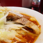 ラーメン二郎 - 豚の厚み