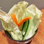 Minna No Kushiage Bo - 野菜。ここの自家製味噌ダレが美味しいから野菜につけてバリバリ食べてしまう笑